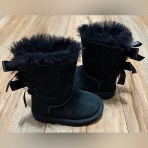 UGG Australia Black Toddler Bailey Bow II Boot Original Style 1017394T - Size 6